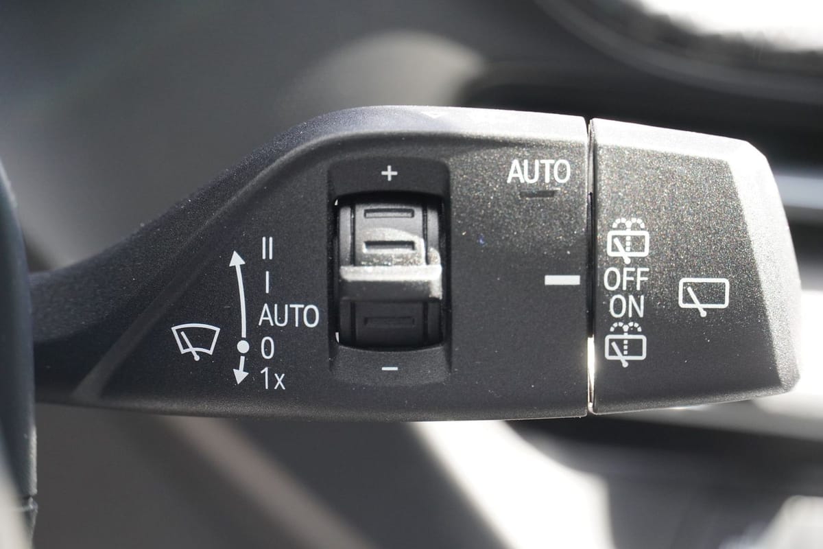 BMW 118i Sport Line Aut. LED ACC Totwinkel Tempomat foto 18