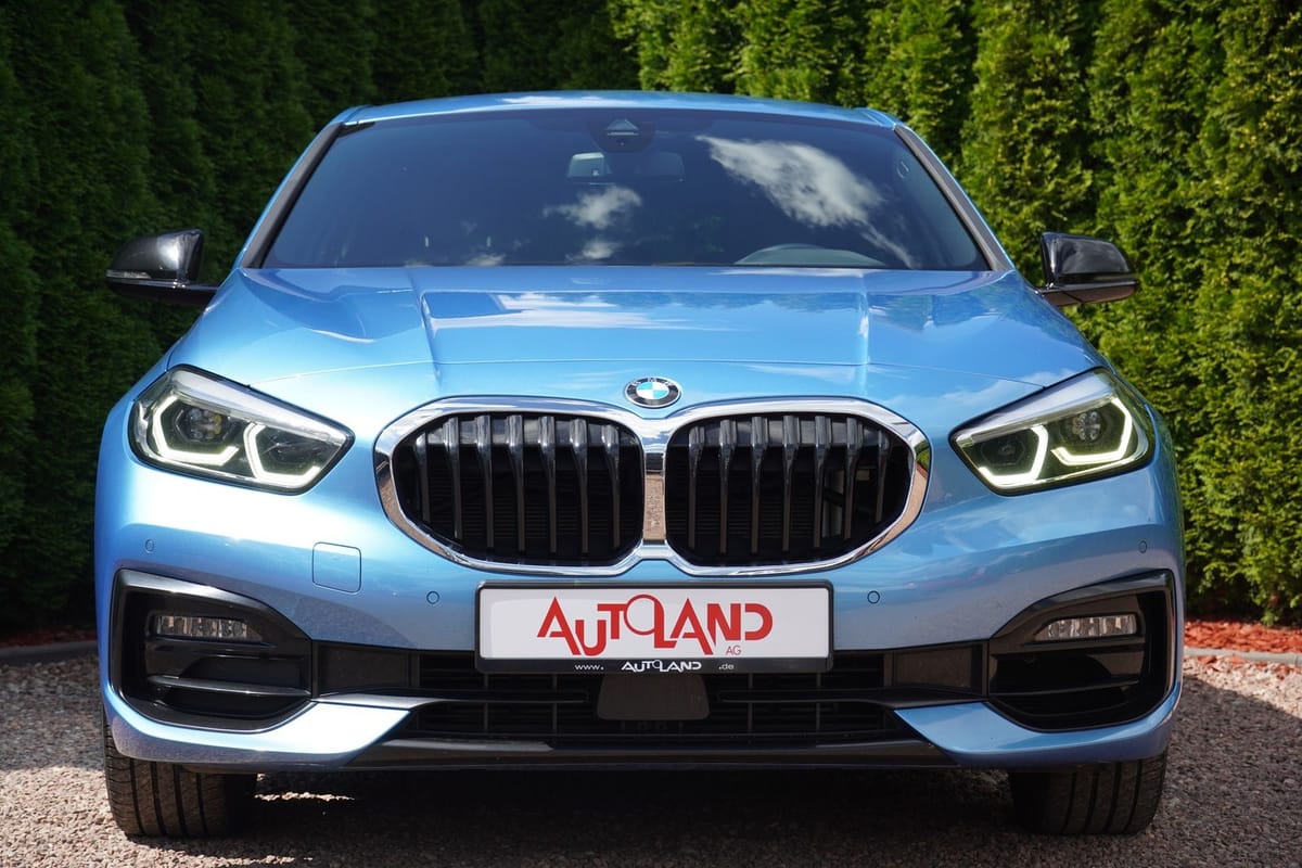 BMW 118i Sport Line Aut. LED ACC Totwinkel Tempomat foto 3
