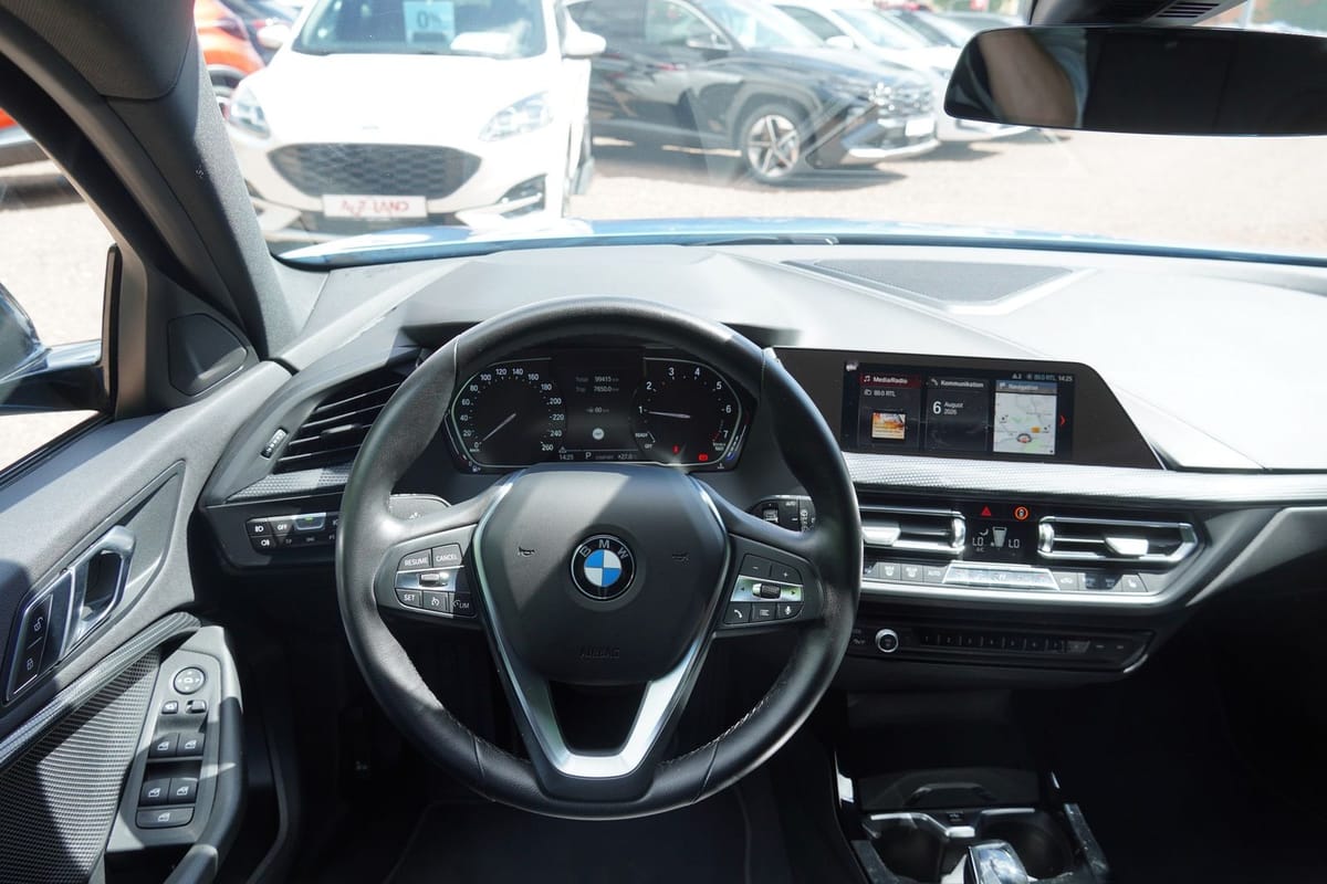 BMW 118i Sport Line Aut. LED ACC Totwinkel Tempomat foto 9