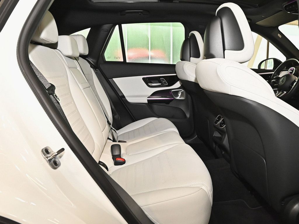 Mercedes-Benz GLC 300 4M AMG Premium NIGHT AHK PANO LED 360° foto 4