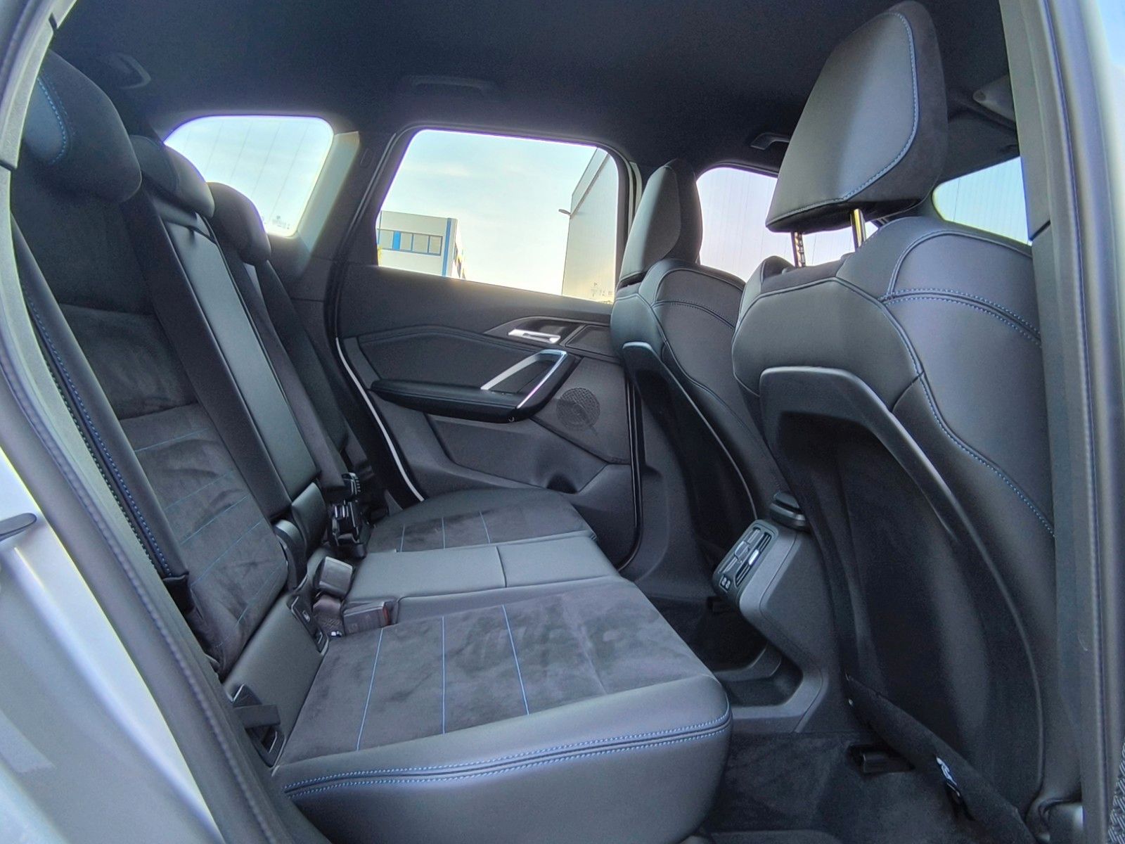 BMW X1 sDrive 18 i M Sport Garantie Neuwertig foto 11