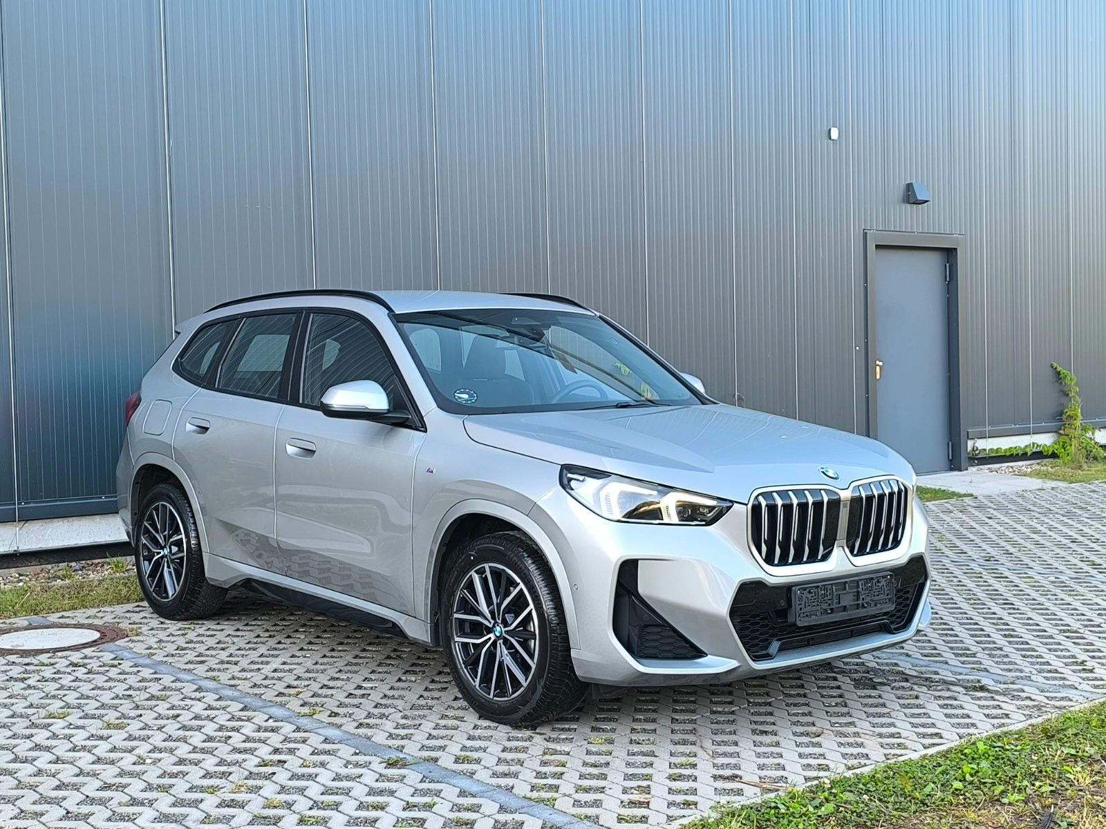 BMW X1 sDrive 18 i M Sport Garantie Neuwertig foto 20