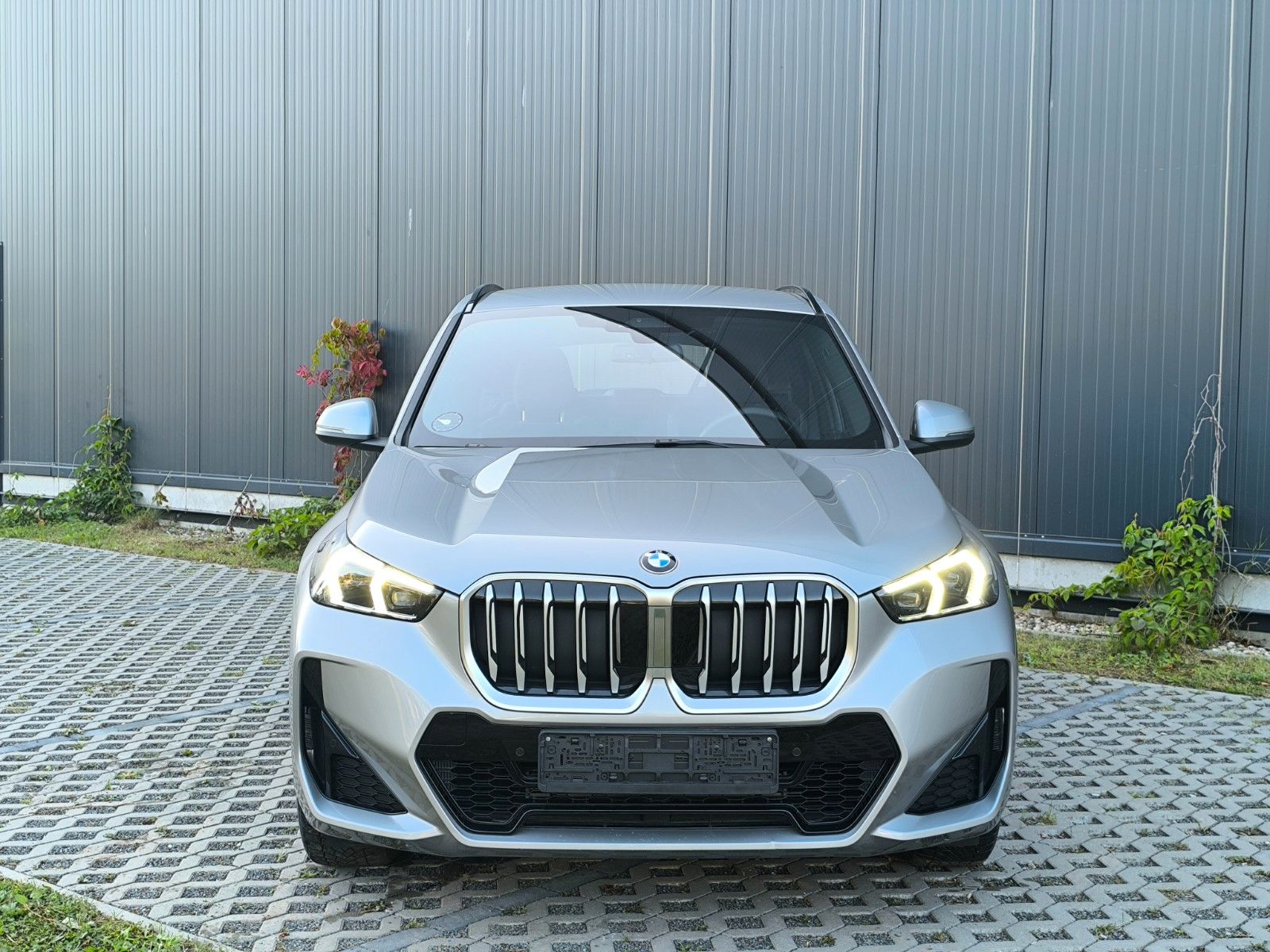 BMW X1 sDrive 18 i M Sport Garantie Neuwertig foto 3