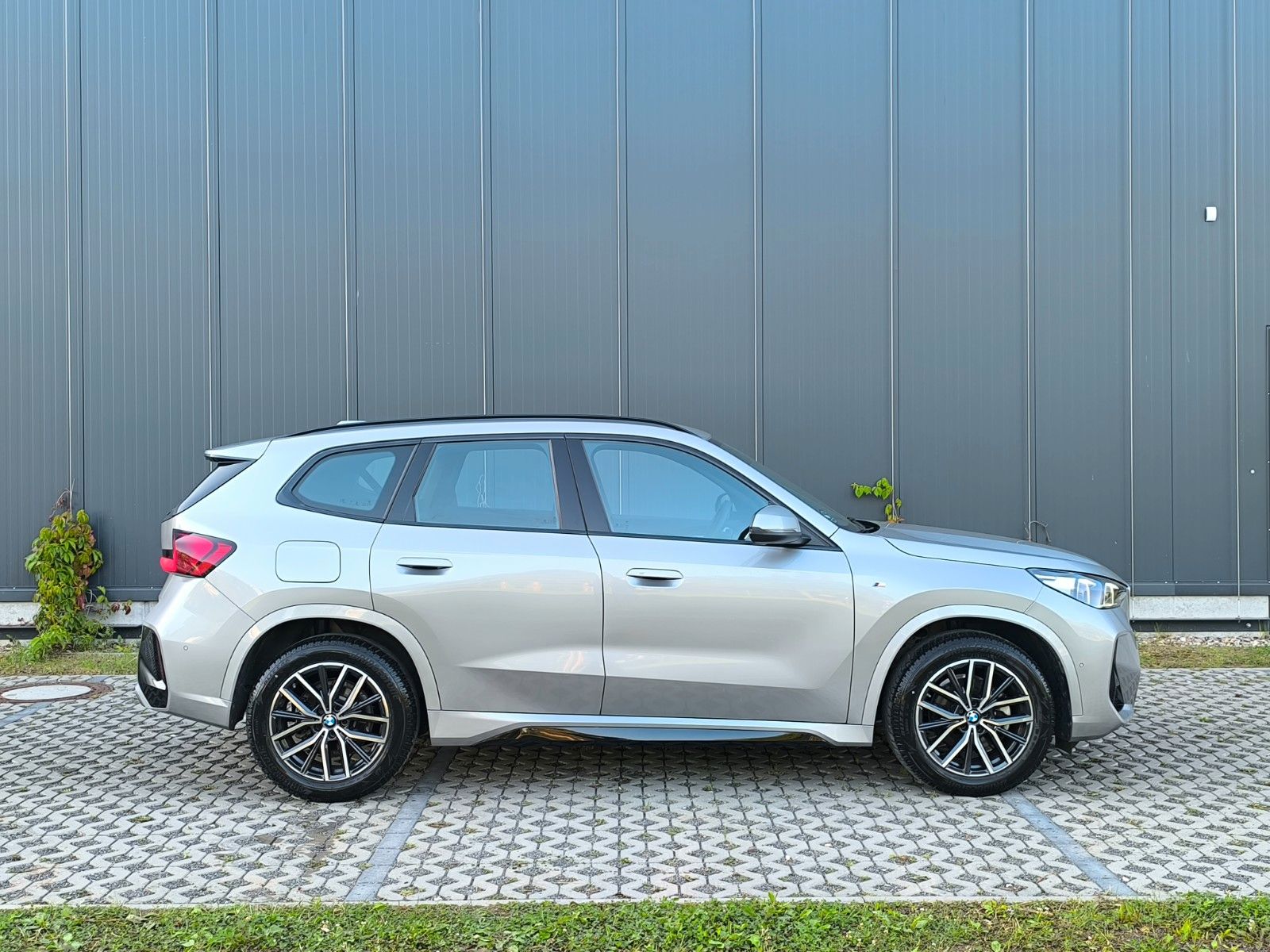 BMW X1 sDrive 18 i M Sport Garantie Neuwertig foto 7