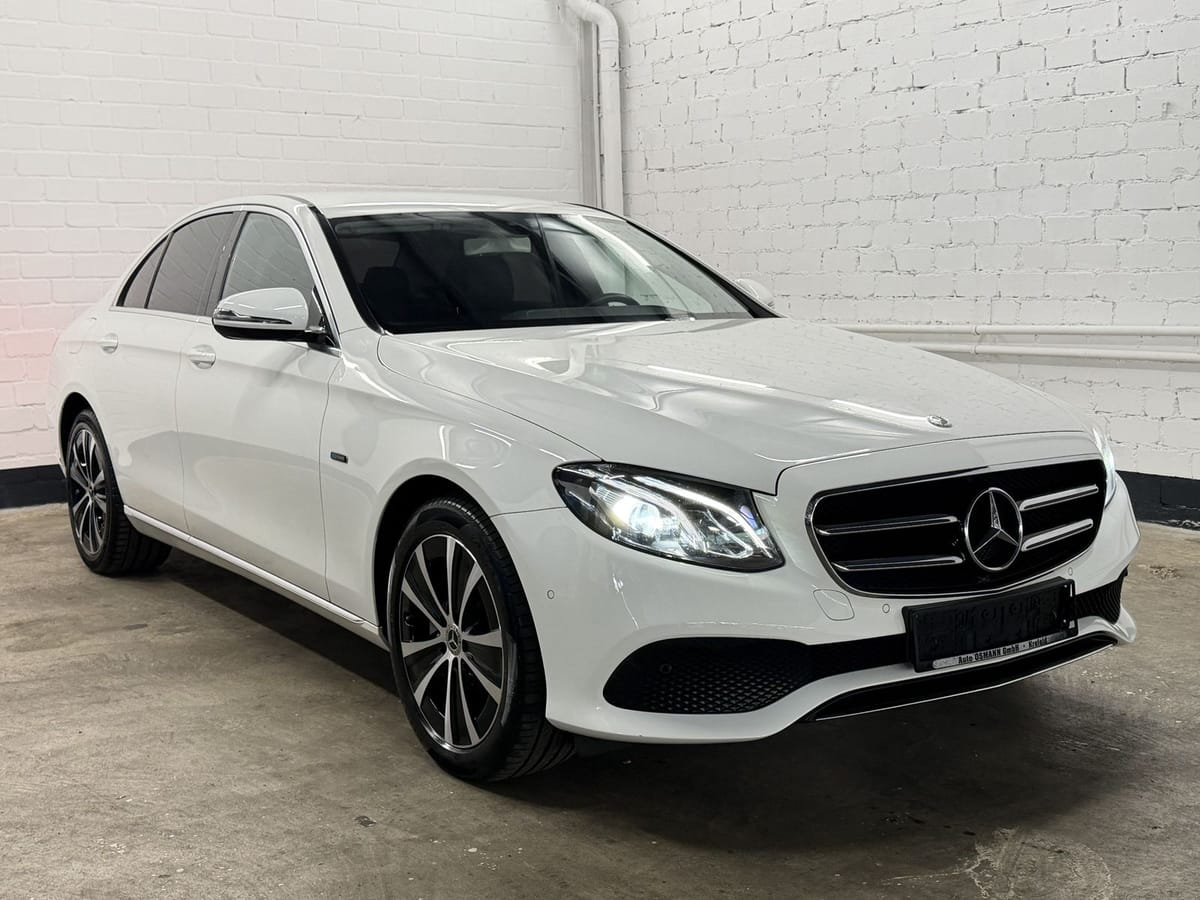 Mercedes-Benz E 300 e 9G-TRONIC Avantgarde CarPlay RFK foto 4