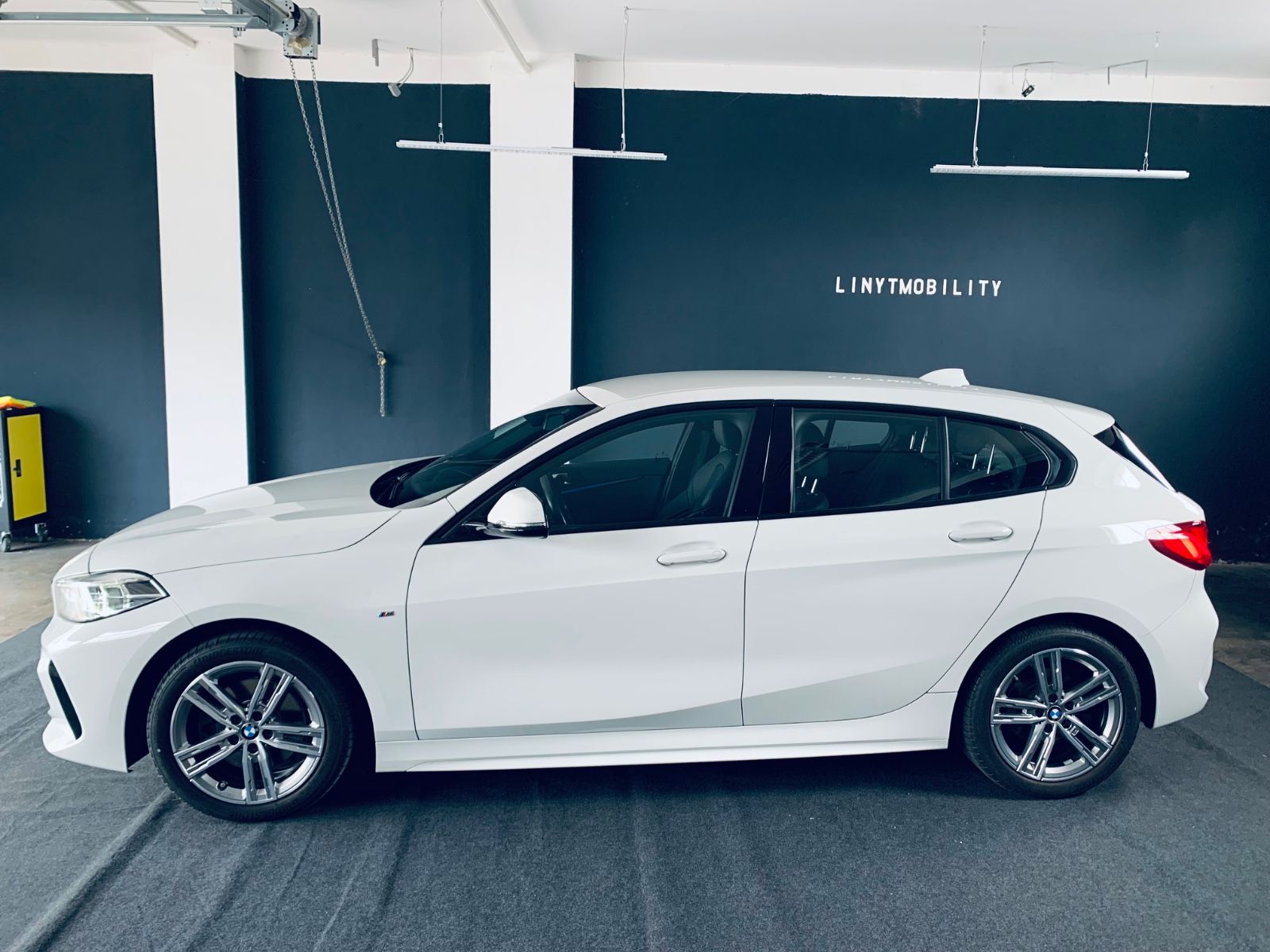 BMW 118D AUT. M Sport LED NAVI COCKPIT PROF foto 3