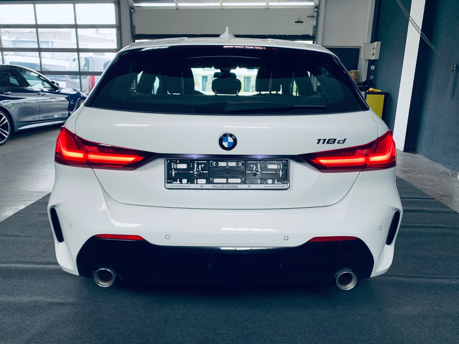 BMW 118D AUT. M Sport LED NAVI COCKPIT PROF foto 9