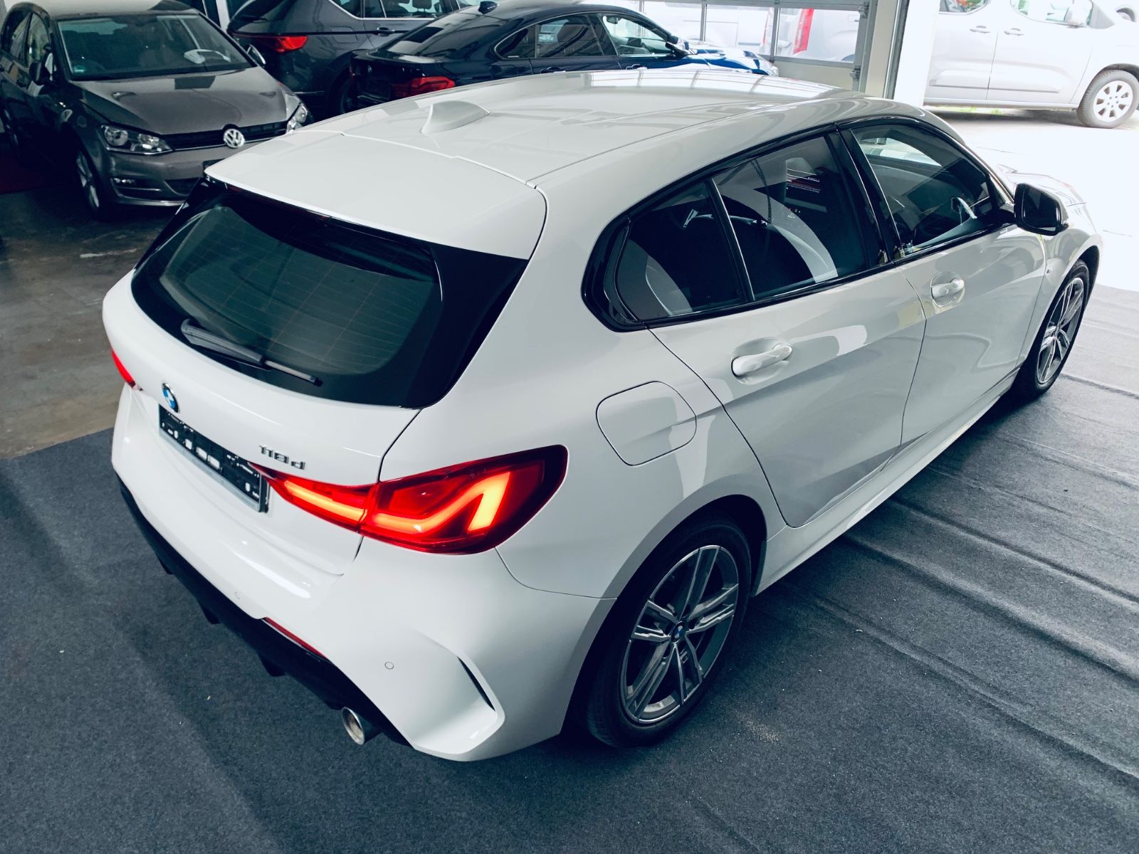BMW 118D AUT. M Sport LED NAVI COCKPIT PROF foto 10
