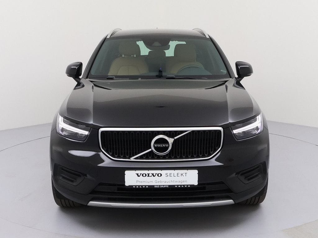 Volvo XC40 D4 AWD Momentum Pro Aut. Navi Kamera H K K foto 2
