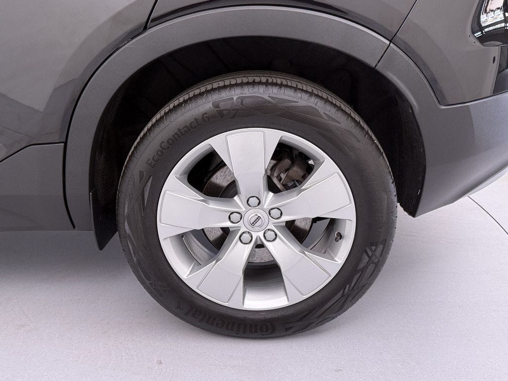 Volvo XC40 D4 AWD Momentum Pro Aut. Navi Kamera H K K foto 16