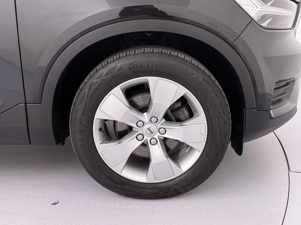 Volvo XC40 D4 AWD Momentum Pro Aut. Navi Kamera H K K foto 24