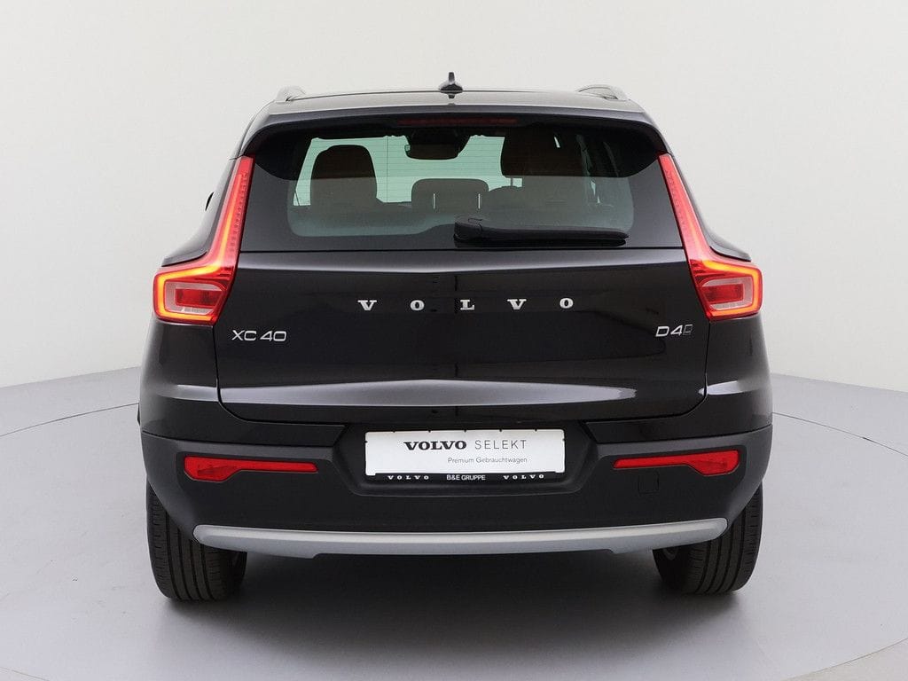 Volvo XC40 D4 AWD Momentum Pro Aut. Navi Kamera H K K foto 6
