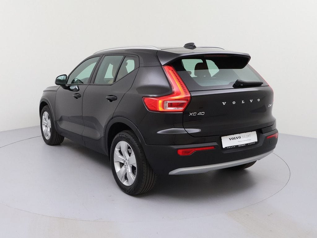 Volvo XC40 D4 AWD Momentum Pro Aut. Navi Kamera H K K foto 7