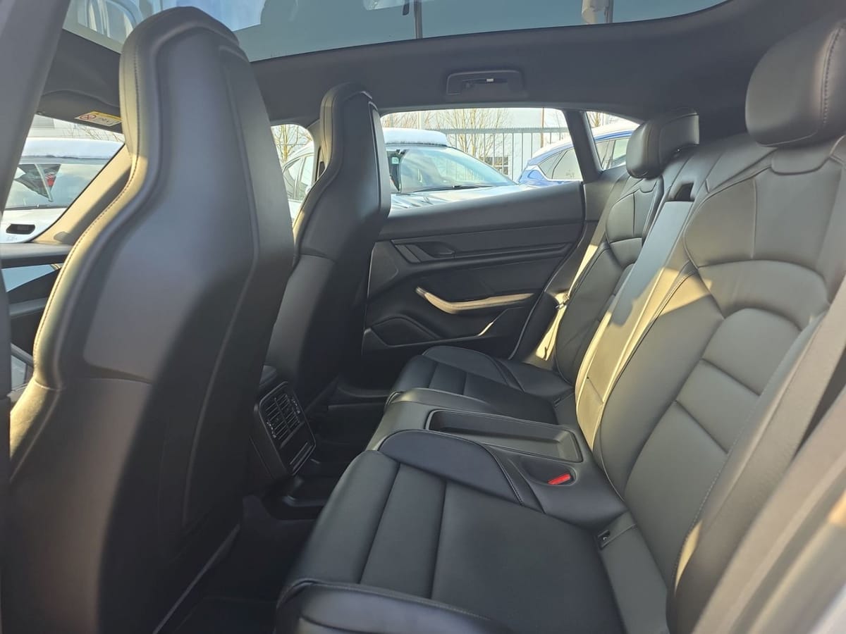 Porsche Taycan Sport Turismo Pano Active Suspension ACC foto 24