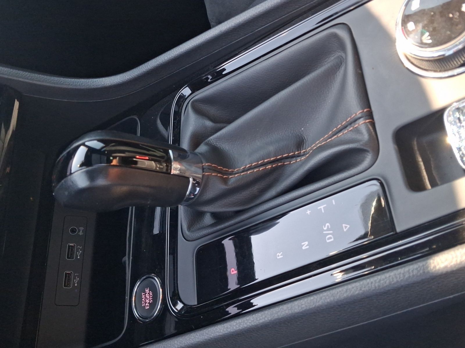 Cupra Ateca 2.0 TSI DSG 4D AHK PANO BEATS eKLAPPE foto 11