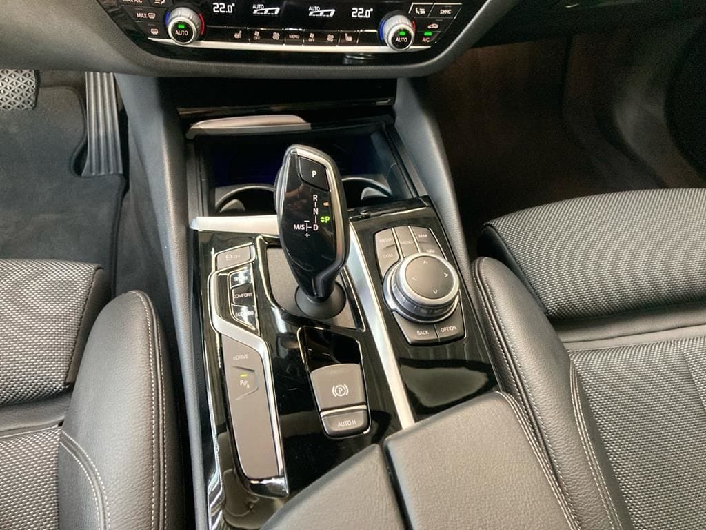 BMW 530e Aut. Sport Line RFK Business SHZ LED Navi foto 10