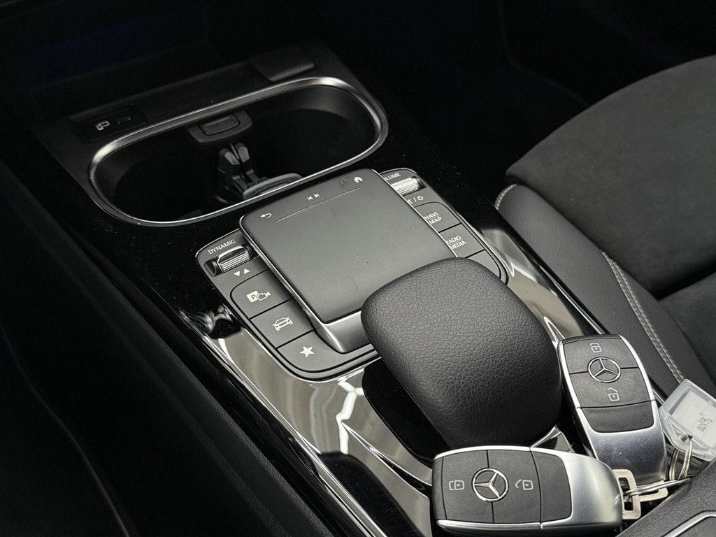 Mercedes-Benz A 250 e Edition 2020, 1 Hand, AMG LINE,Alcantara foto 24
