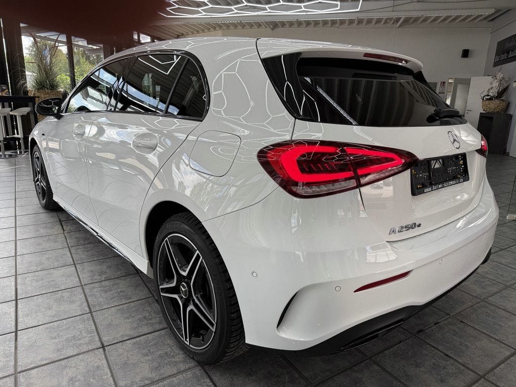 Mercedes-Benz A 250 e Edition 2020, 1 Hand, AMG LINE,Alcantara foto 9