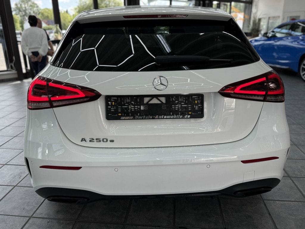 Mercedes-Benz A 250 e Edition 2020, 1 Hand, AMG LINE,Alcantara foto 10