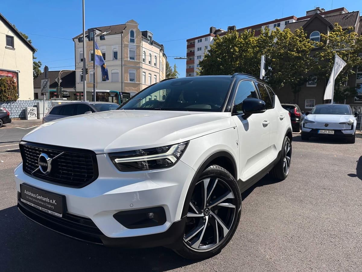 Volvo XC40 T5 AWD R Des. Pano Alcantara 20 ACC BLIS