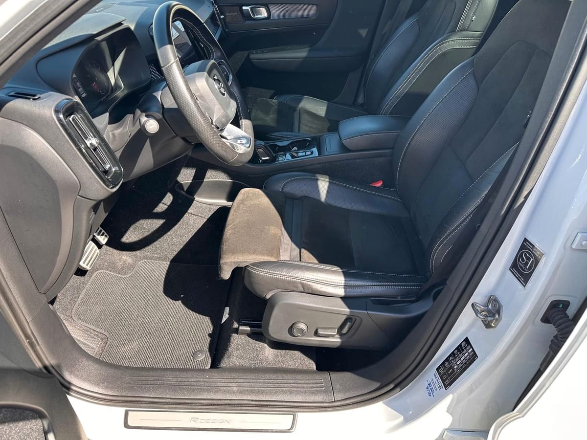 Volvo XC40 T5 AWD R Des. Pano Alcantara 20 ACC BLIS foto 14