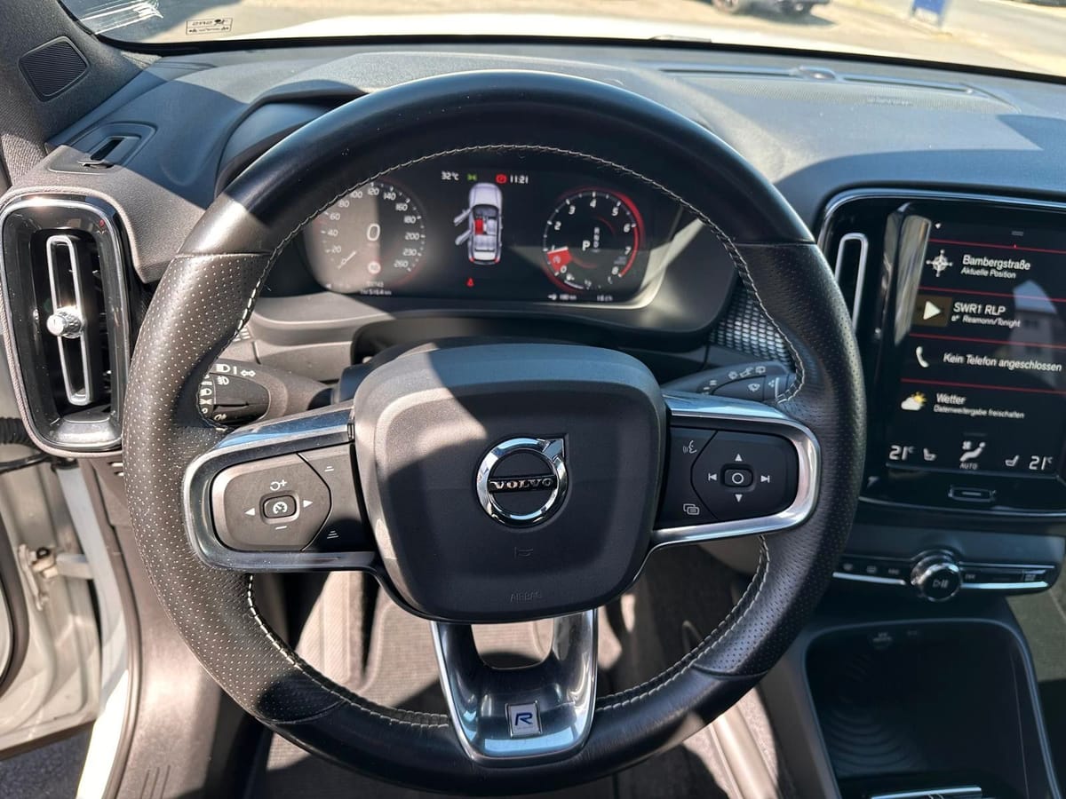 Volvo XC40 T5 AWD R Des. Pano Alcantara 20 ACC BLIS foto 19