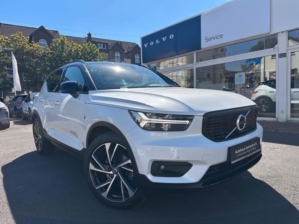 Volvo XC40 T5 AWD R Des. Pano Alcantara 20 ACC BLIS foto 3