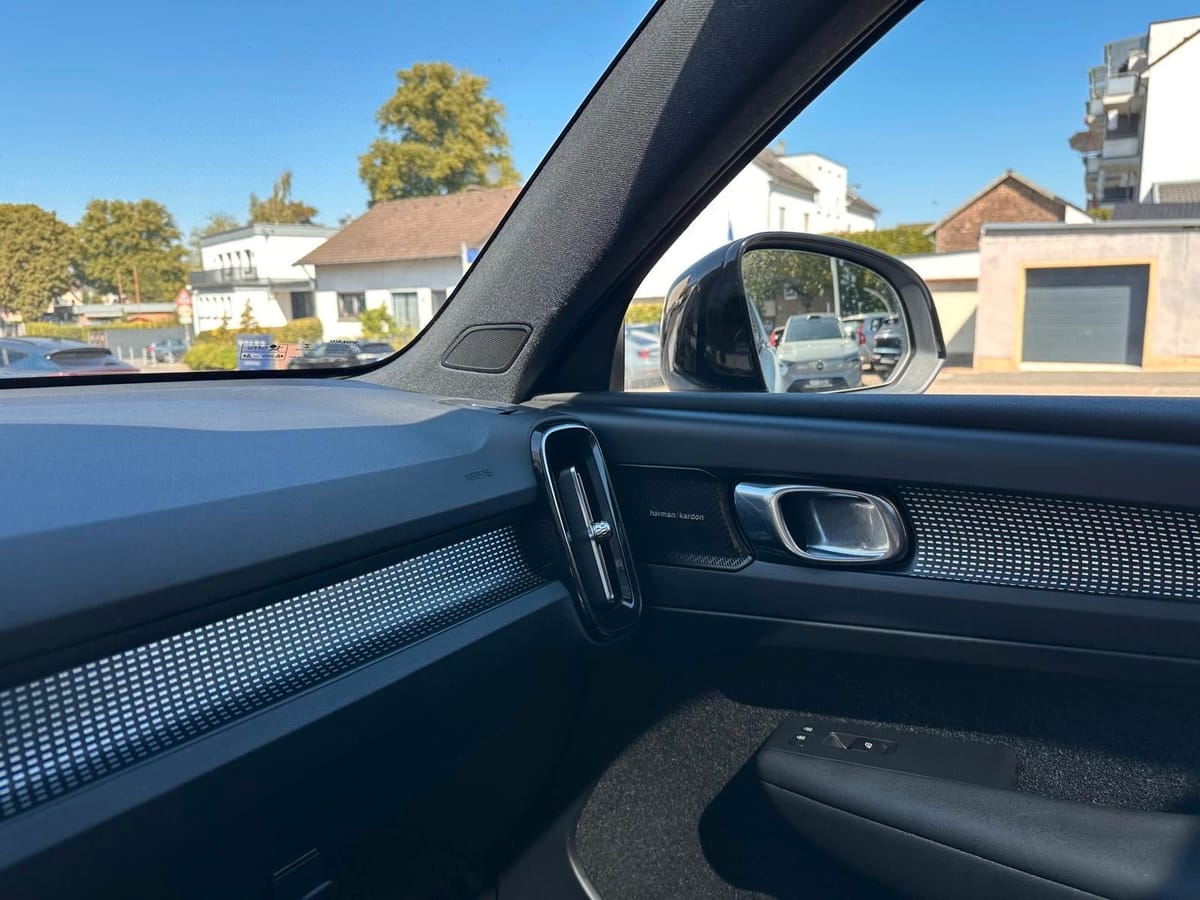 Volvo XC40 T5 AWD R Des. Pano Alcantara 20 ACC BLIS foto 24