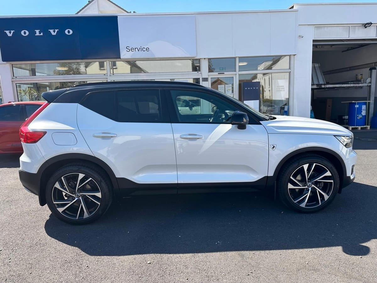 Volvo XC40 T5 AWD R Des. Pano Alcantara 20 ACC BLIS foto 5