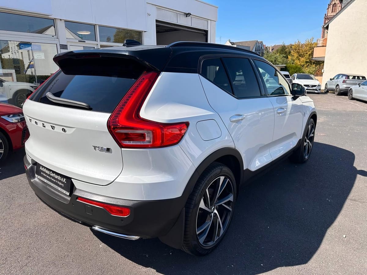 Volvo XC40 T5 AWD R Des. Pano Alcantara 20 ACC BLIS foto 6