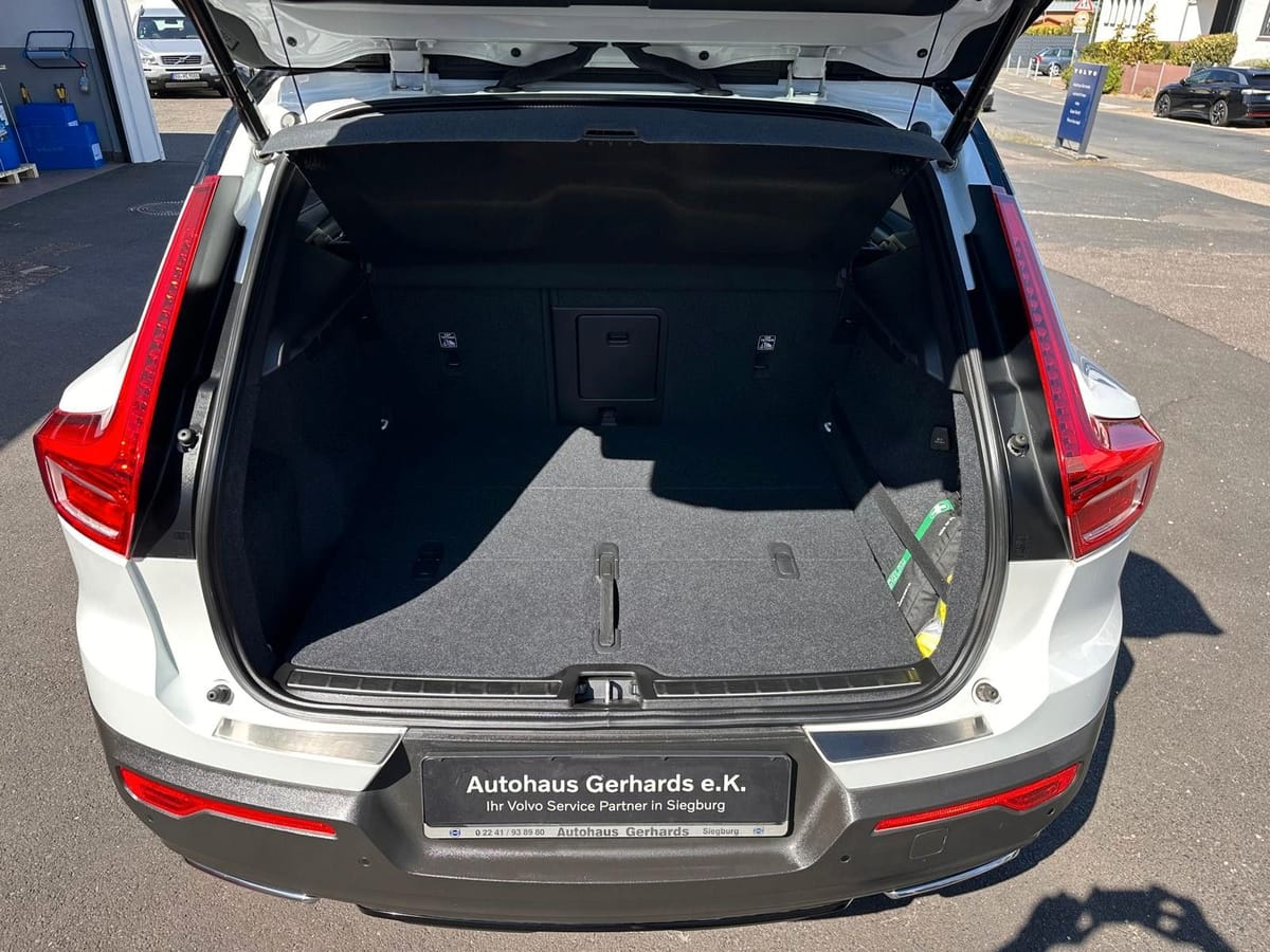 Volvo XC40 T5 AWD R Des. Pano Alcantara 20 ACC BLIS foto 9