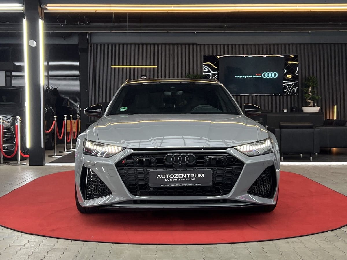 Audi RS 6 Avant 4.0 TFSI quattro PANO / B&O / 360° CA foto 2