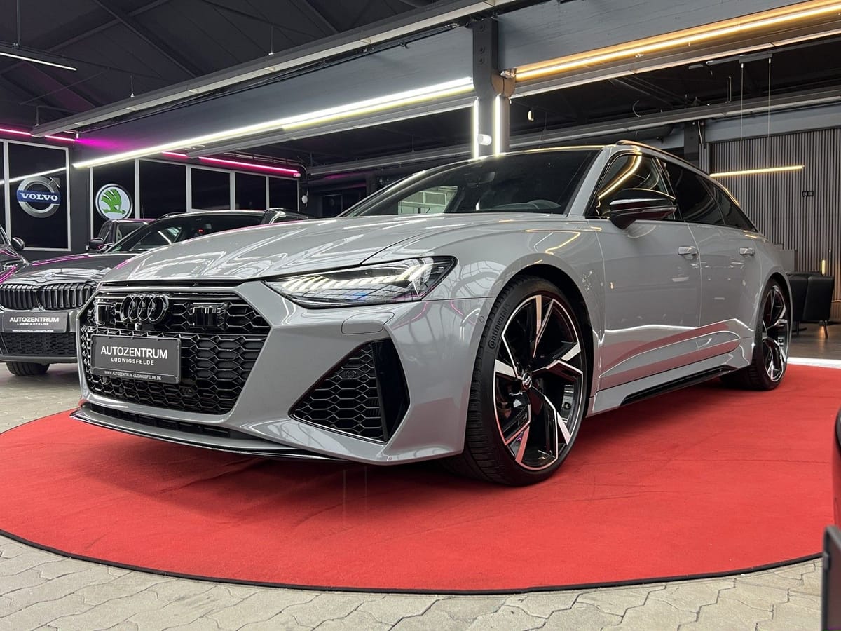 Audi RS 6 Avant 4.0 TFSI quattro PANO / B&O / 360° CA foto 3