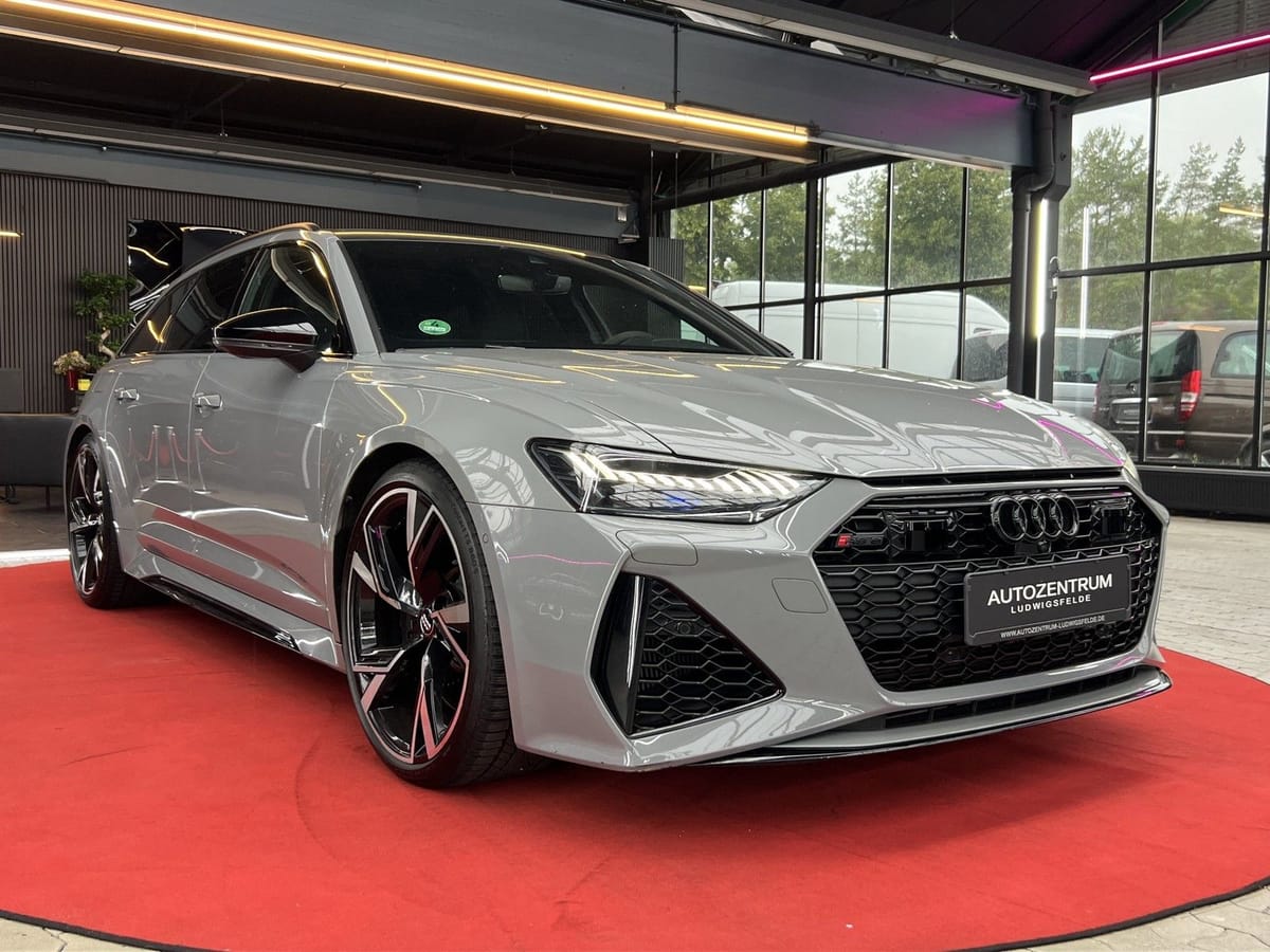 Audi RS 6 Avant 4.0 TFSI quattro PANO / B&O / 360° CA foto 23