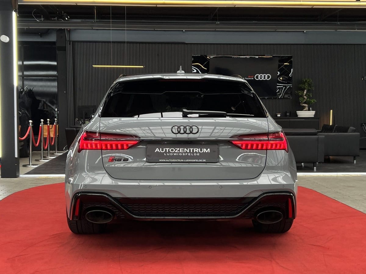 Audi RS 6 Avant 4.0 TFSI quattro PANO / B&O / 360° CA foto 5