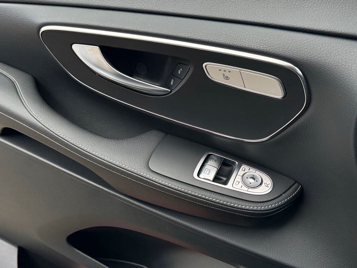 Mercedes-Benz V 250 AVANTGARDE ED KOMPAKT TISCH P DISTRON BURM foto 13