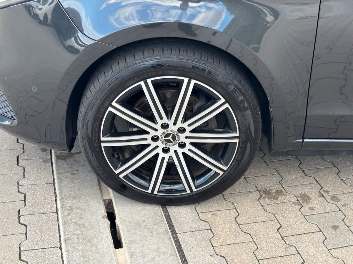 Mercedes-Benz V 250 AVANTGARDE ED KOMPAKT TISCH P DISTRON BURM foto 10
