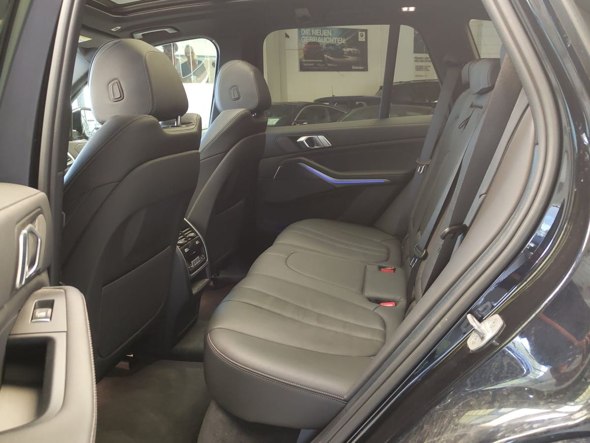 BMW X5 xDrive40i M Sport AHK SHZ LASER LUFT INT PANO foto 6