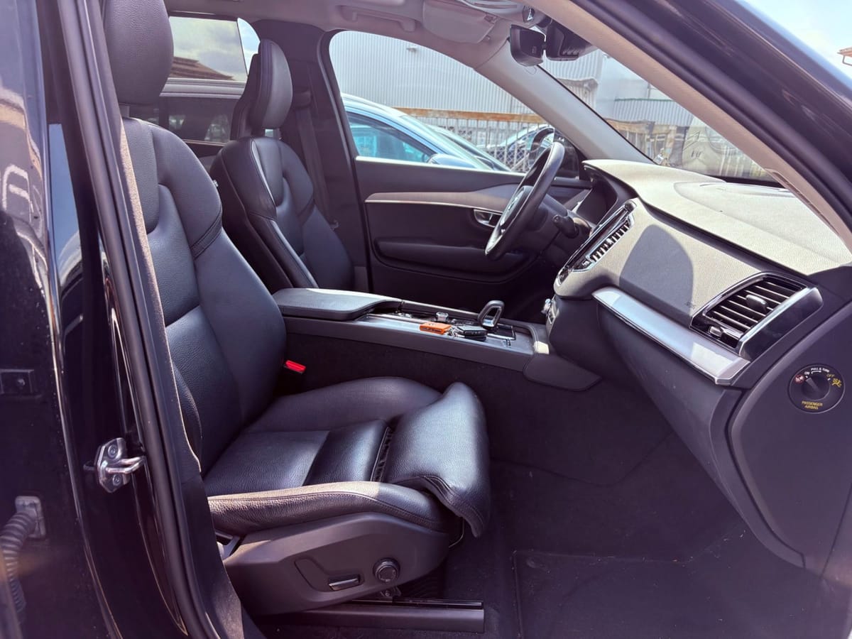 Volvo XC90 Momentum Pro AWD 1.Hand 7-Sitze Leder 360°C foto 5