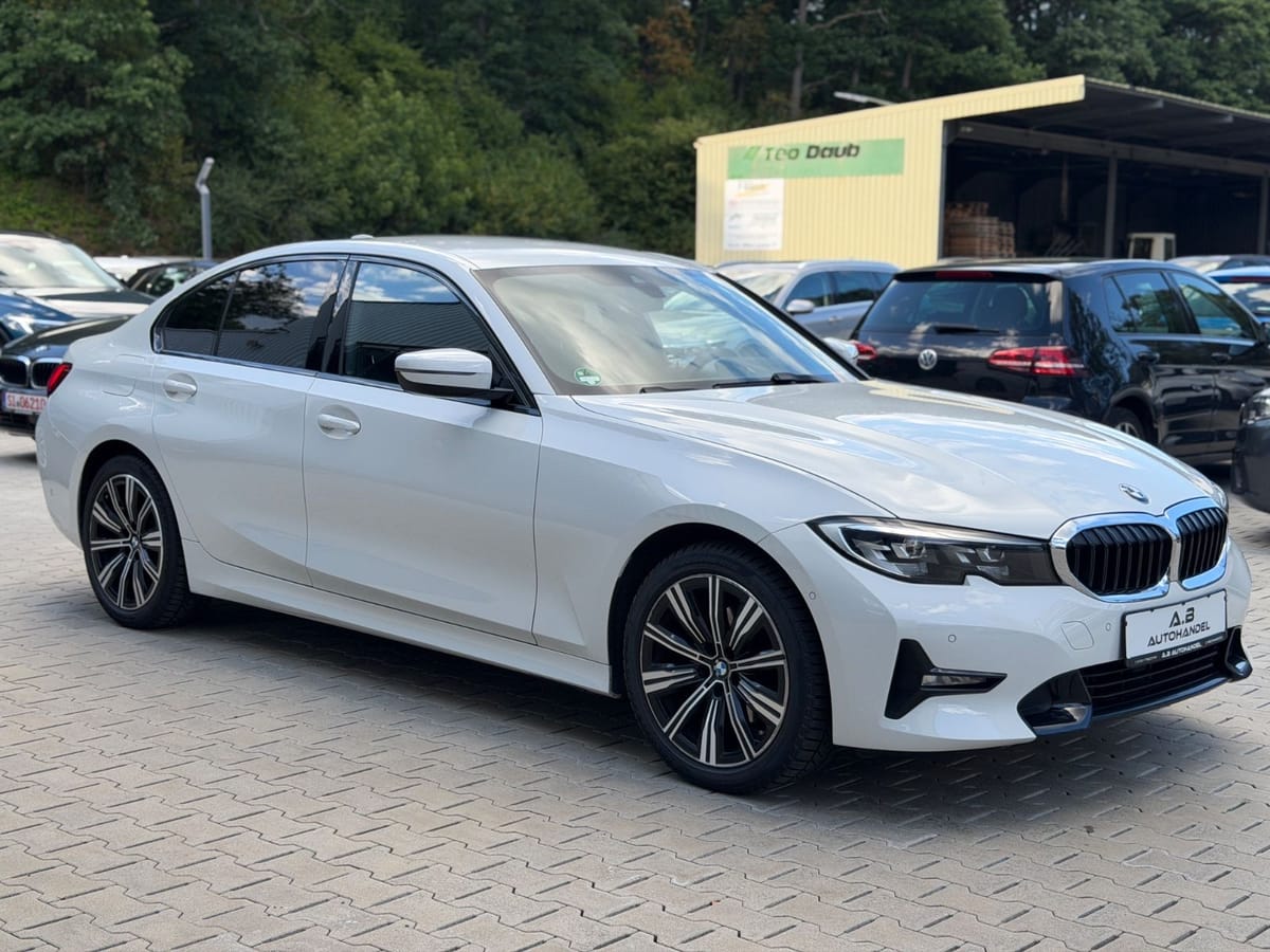BMW 3 Limousine 320 d xDrive Sport Line HUP RCAM LED foto 5
