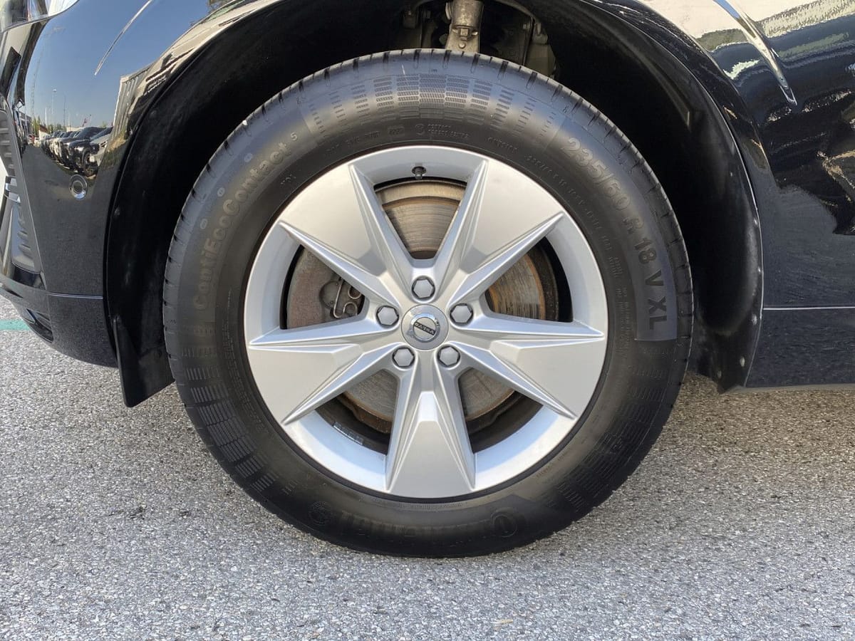 Volvo XC 60 Momentum Pro 2WD Bluetooth Navi LED Klima foto 22