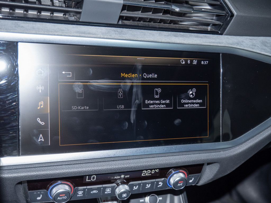 Audi Q3 Sportback 40 2.0 TDI quattro S-line Kamera AH foto 11