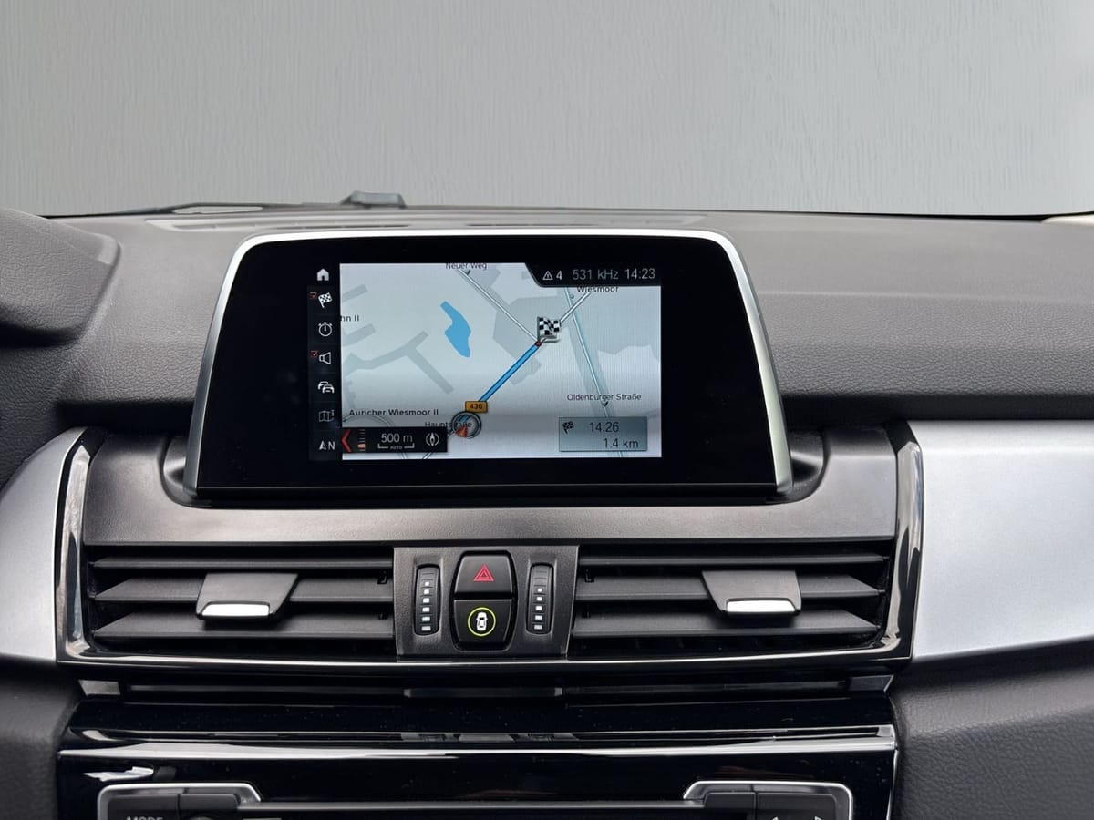 BMW 218 Active Tourer Advantage NAV LED SHZ PPS foto 16