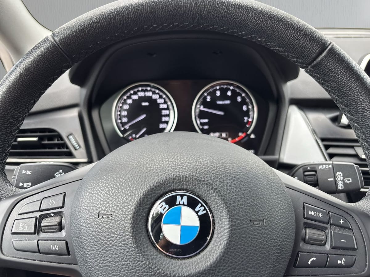 BMW 218 Active Tourer Advantage NAV LED SHZ PPS foto 17