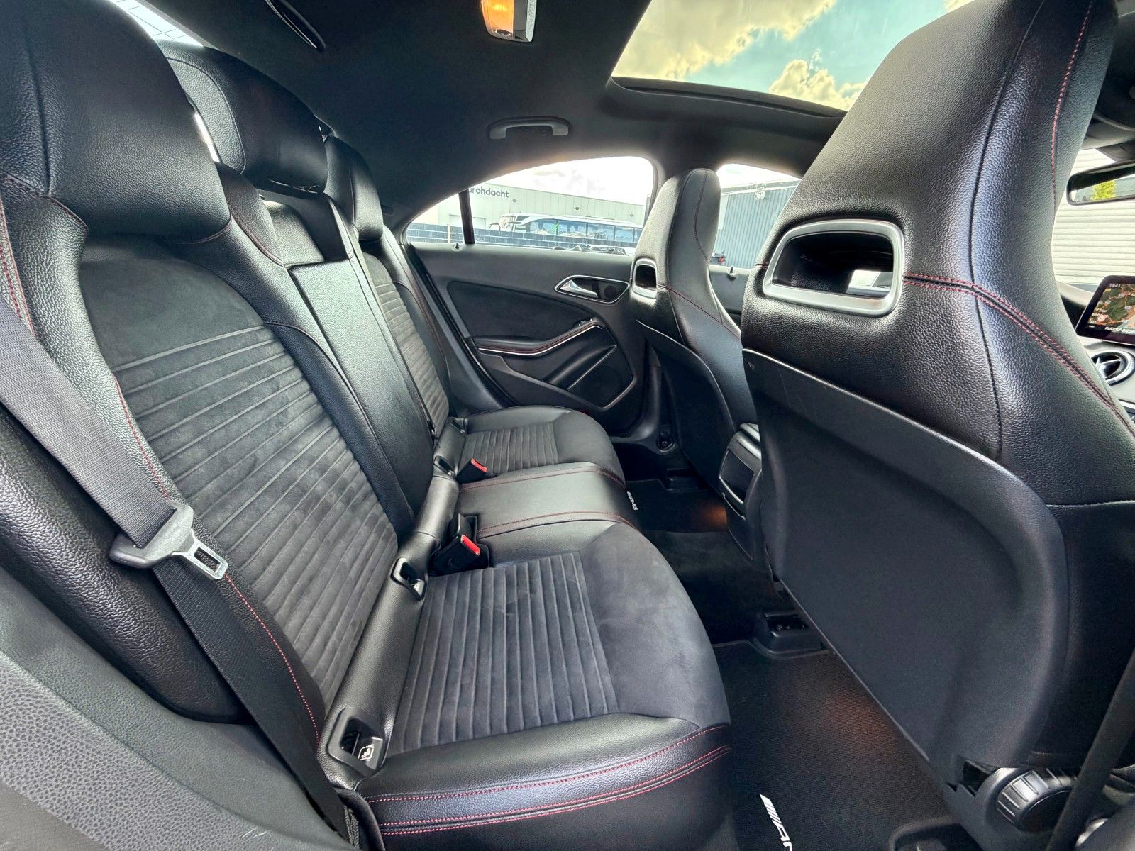 Mercedes-Benz CLA 220 CDI / d*AMG*PANO*Carplay*LED*KAMERA*Dist foto 25
