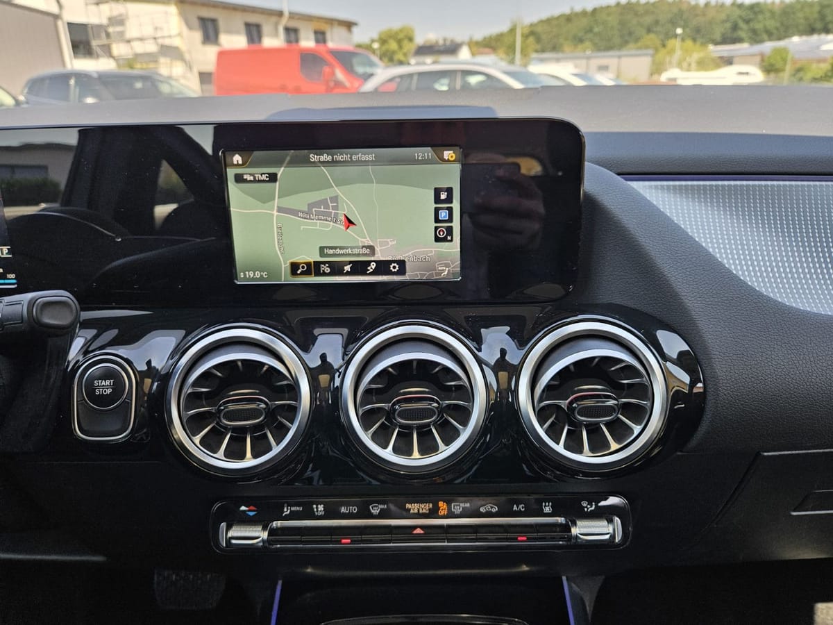 Mercedes-Benz EQA EQA 250 Progressive*Panoramadach*AHK*1Hand foto 14