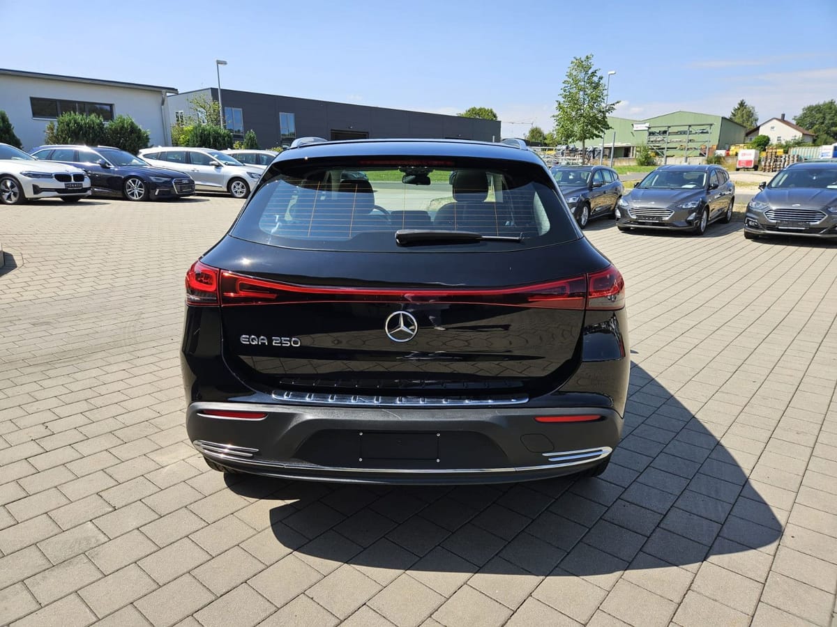 Mercedes-Benz EQA EQA 250 Progressive*Panoramadach*AHK*1Hand foto 7