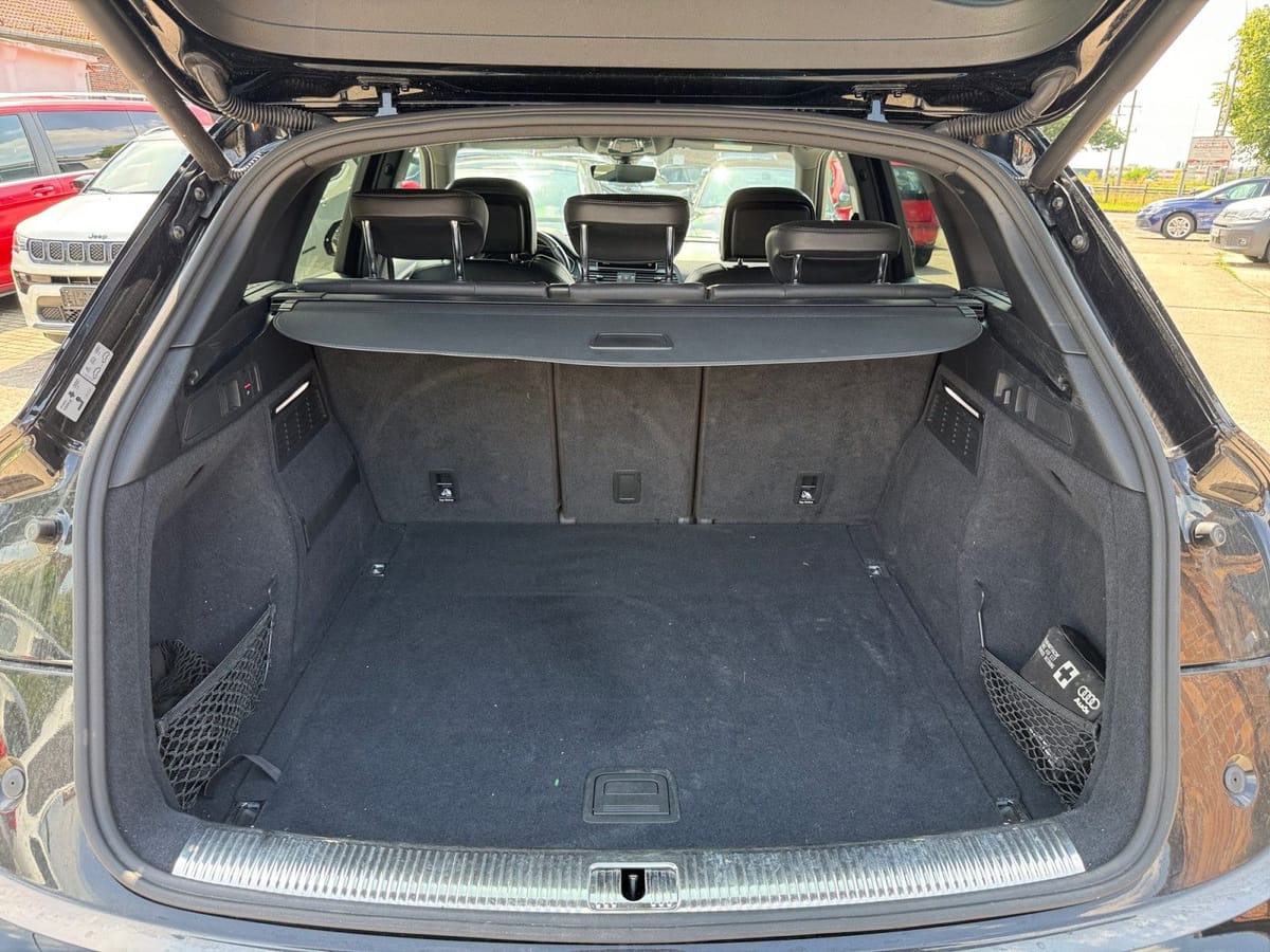 Audi SQ5 3.0 TDI quattro Automatik Navi foto 19