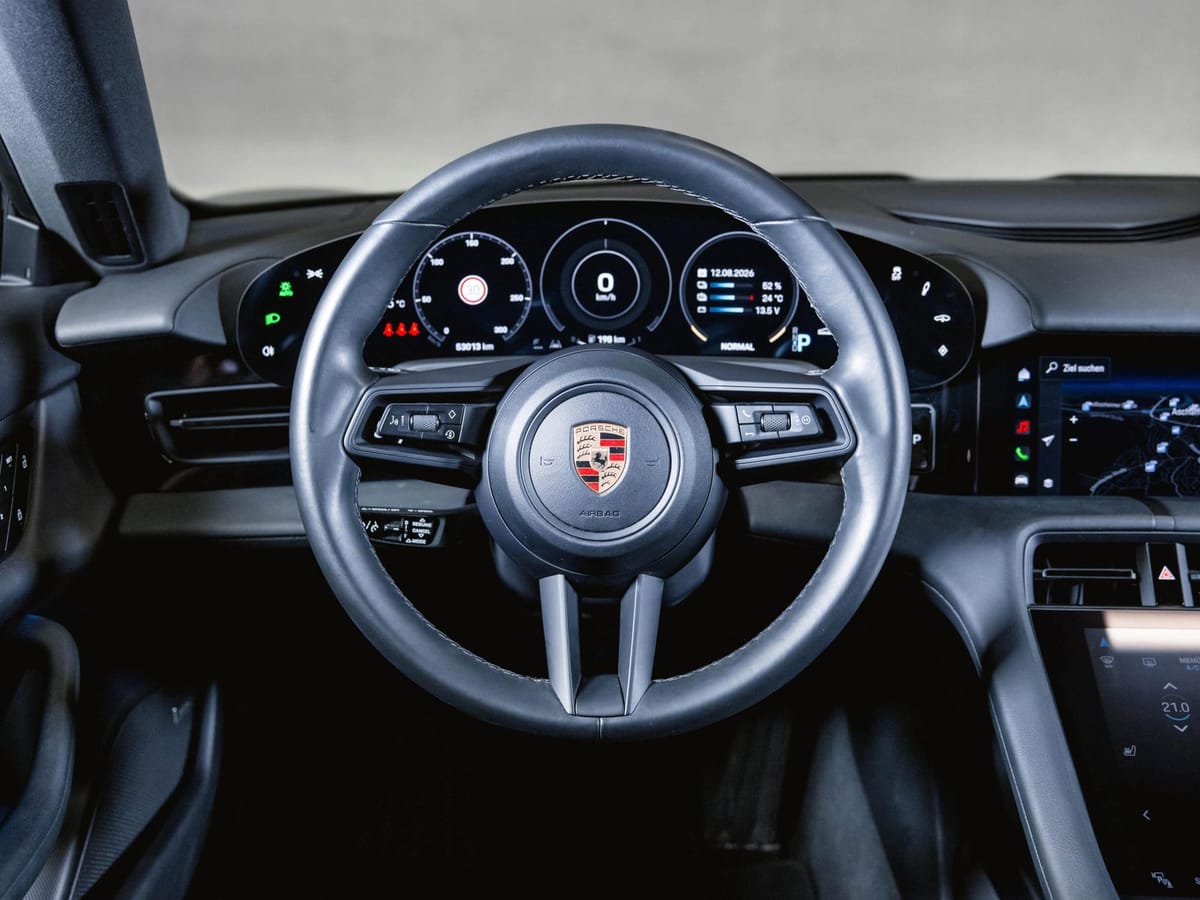 Porsche Taycan 4 Cross Turismo Offroad Design Paket foto 17