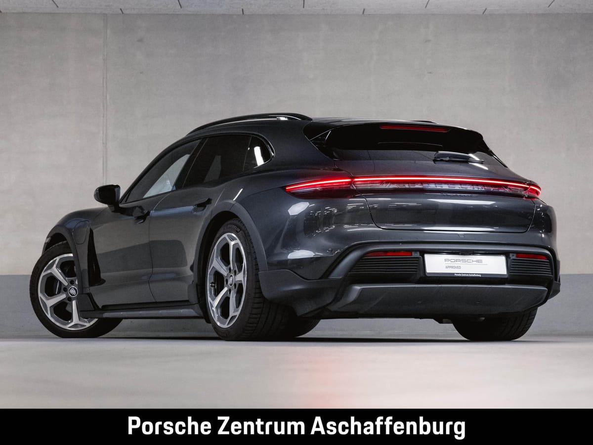 Porsche Taycan 4 Cross Turismo Offroad Design Paket foto 3